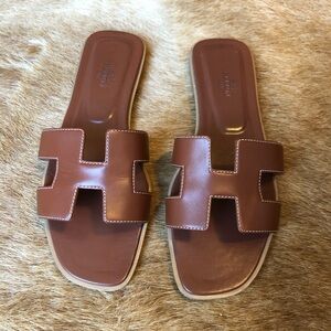 Hermes Oran smooth leather Brown Slide Sandals - size 38